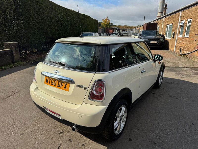 MINI Hatch 1.6L One D Hatchback 3dr Diesel Manual Euro 5 (90 bhp) 3dr Manual 2025