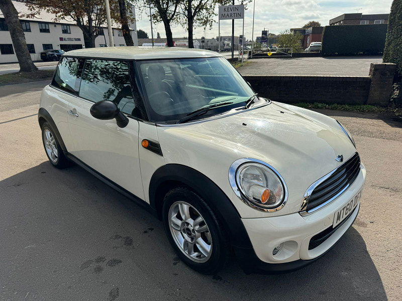 MINI Hatch 1.6L One D Hatchback 3dr Diesel Manual Euro 5 (90 bhp) 3dr Manual 2025