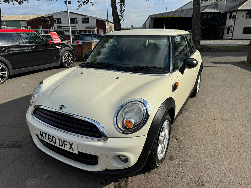 MINI Hatch 1.6L One D Hatchback 3dr Diesel Manual Euro 5 (90 bhp) 3dr Manual 2025