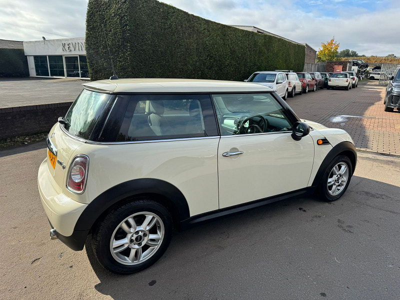 MINI Hatch 1.6L One D Hatchback 3dr Diesel Manual Euro 5 (90 bhp) 3dr Manual 2025
