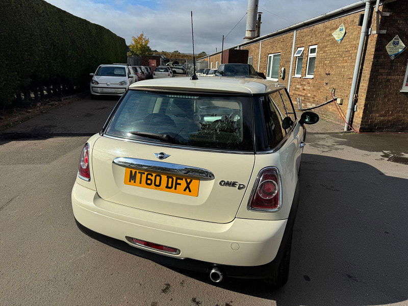 MINI Hatch 1.6L One D Hatchback 3dr Diesel Manual Euro 5 (90 bhp) 3dr Manual 2025