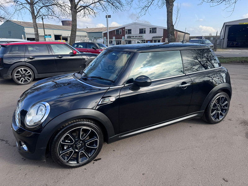 MINI Hatch 2.0 Cooper D Bayswater Hatchback 3dr Diesel Auto Euro 5 (112 ps) 3dr Automatic 2026