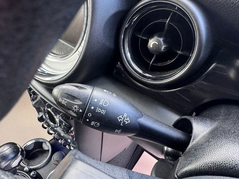 MINI Hatch 2.0 Cooper D Bayswater Hatchback 3dr Diesel Auto Euro 5 (112 ps) 3dr Automatic 2026