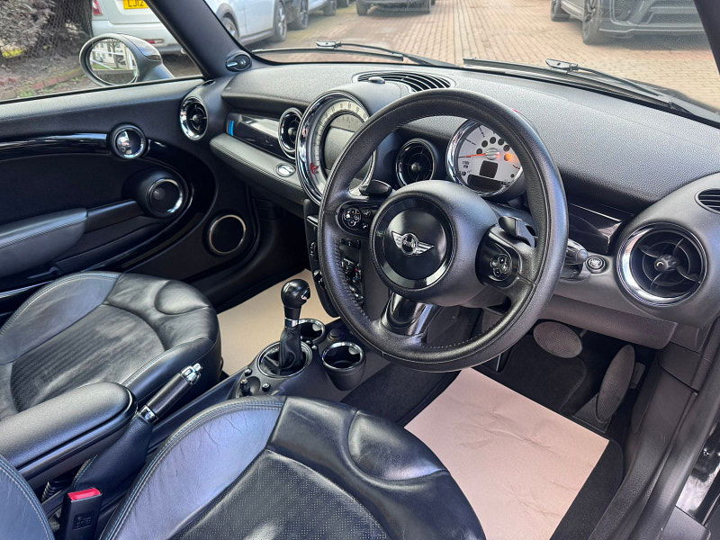 MINI Hatch 2.0 Cooper D Bayswater Hatchback 3dr Diesel Auto Euro 5 (112 ps) 3dr Automatic 2026