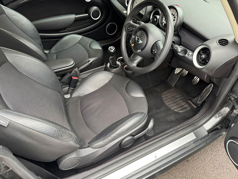 MINI Hatch 2.0L COOPER SD Hatchback 3dr Diesel Manual Euro 5 (141 bhp) 3dr Manual 2025