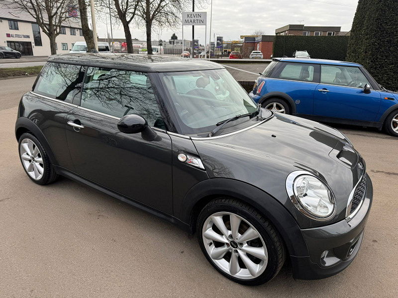 MINI Hatch 2.0L COOPER SD Hatchback 3dr Diesel Manual Euro 5 (141 bhp) 3dr Manual 2025