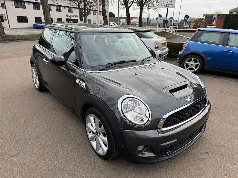 MINI Hatch 2.0L COOPER SD Hatchback 3dr Diesel Manual Euro 5 (141 bhp) 3dr Manual 2025