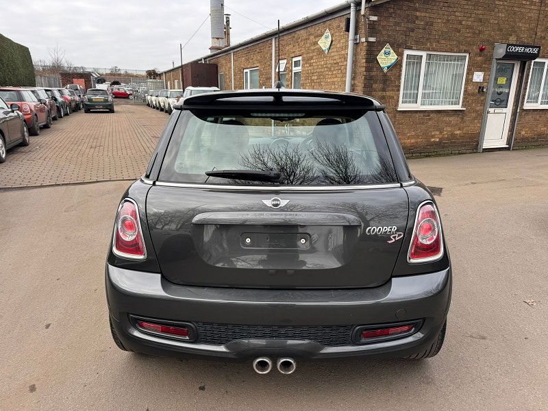 MINI Hatch 2.0L COOPER SD Hatchback 3dr Diesel Manual Euro 5 (141 bhp) 3dr Manual 2025