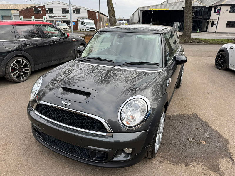 MINI Hatch 2.0L COOPER SD Hatchback 3dr Diesel Manual Euro 5 (141 bhp) 3dr Manual 2025