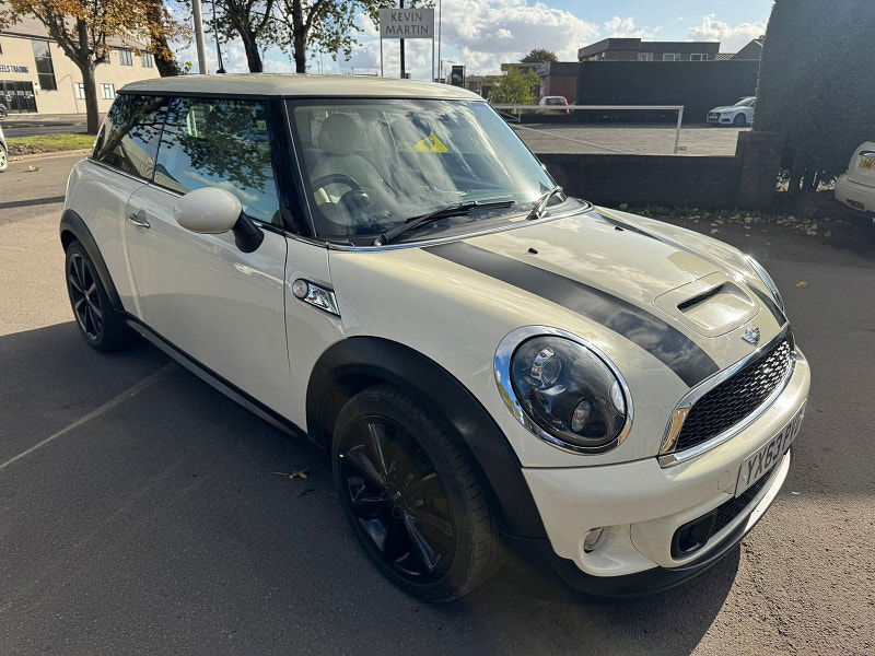MINI Hatch 2.0L Cooper SD Hatchback 3dr Diesel Manual Euro 5 (141 bhp) 3dr Manual 2025