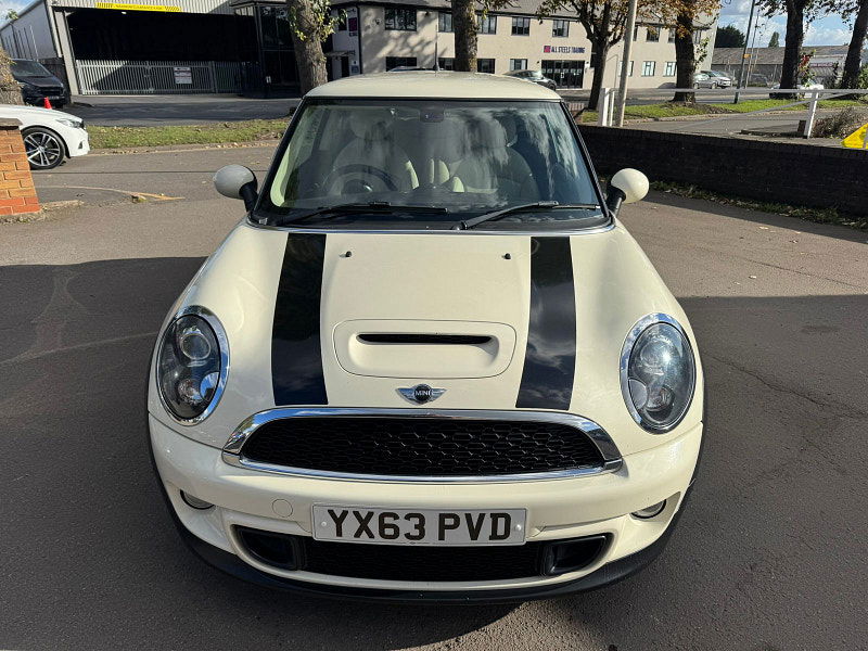 MINI Hatch 2.0L Cooper SD Hatchback 3dr Diesel Manual Euro 5 (141 bhp) 3dr Manual 2025