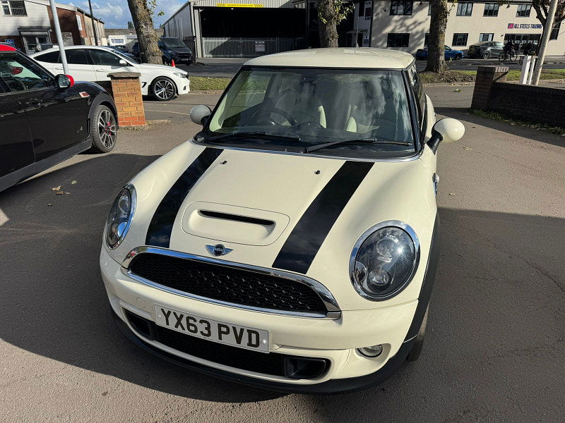 MINI Hatch 2.0L Cooper SD Hatchback 3dr Diesel Manual Euro 5 (141 bhp) 3dr Manual 2025