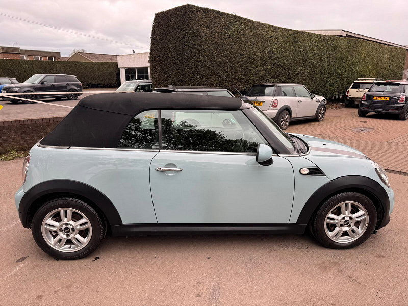 MINI Convertible 1.6 One Convertible 3dr Petrol Manual Euro 5 (98 ps) 3dr Manual 2026