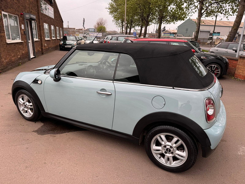 MINI Convertible 1.6 One Convertible 3dr Petrol Manual Euro 5 (98 ps) 3dr Manual 2026
