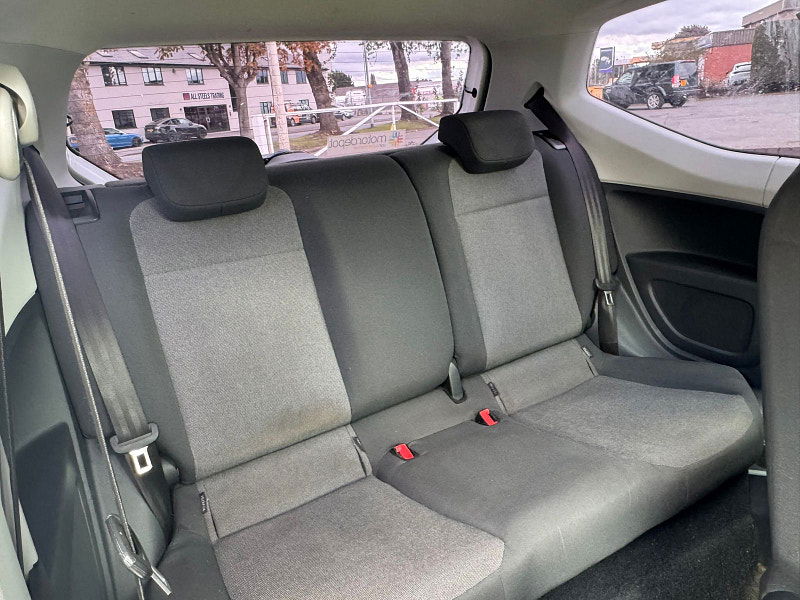 Volkswagen up! 1.0L Move Up Hatchback 3dr Petrol Manual Euro 5 (59 bhp) 3dr Manual 2025