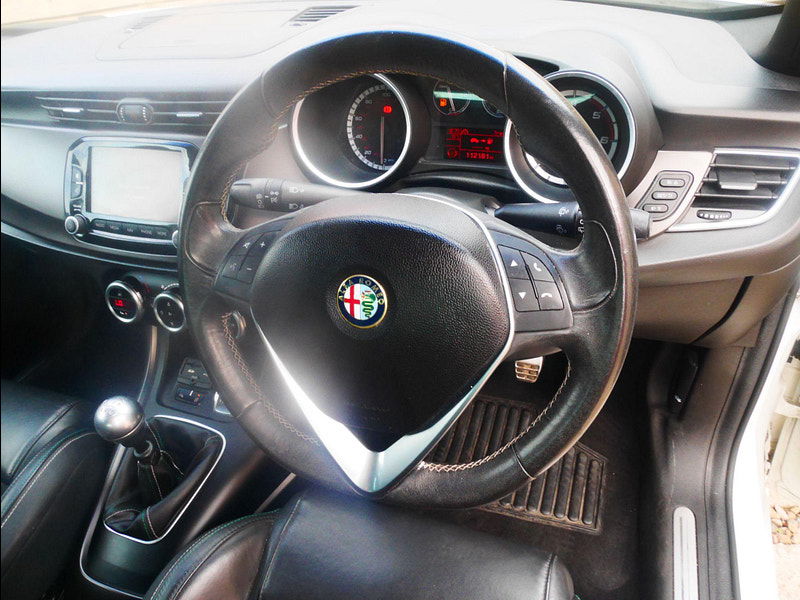 Alfa Romeo Giulietta 2.0 JTDM-2 QV Line Euro 5 (s/s) 5dr 5dr Manual 2025