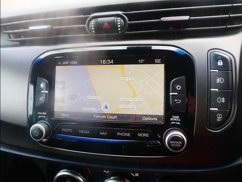 Alfa Romeo Giulietta 2.0 JTDM-2 QV Line Euro 5 (s/s) 5dr 5dr Manual 2025