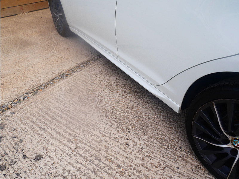 Alfa Romeo Giulietta 2.0 JTDM-2 QV Line Euro 5 (s/s) 5dr 5dr Manual 2025