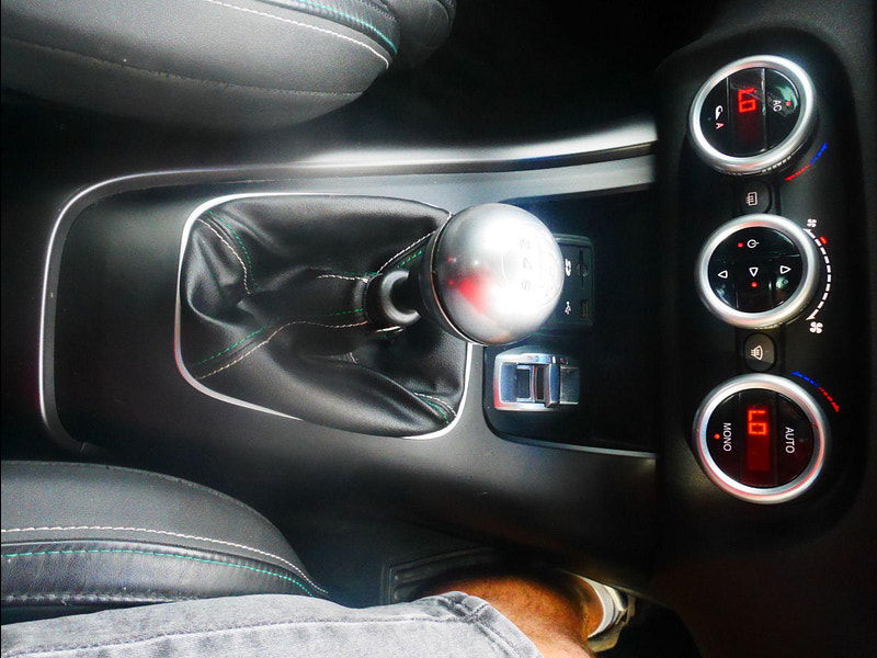 Alfa Romeo Giulietta 2.0 JTDM-2 QV Line Euro 5 (s/s) 5dr 5dr Manual 2025