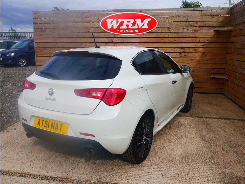 Alfa Romeo Giulietta 2.0 JTDM-2 QV Line Euro 5 (s/s) 5dr 5dr Manual 2025