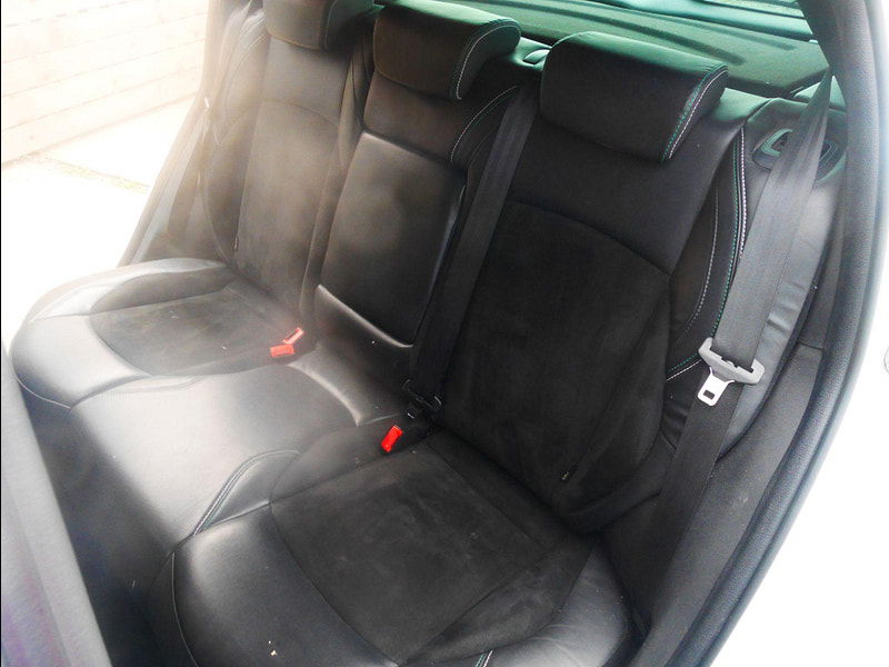 Alfa Romeo Giulietta 2.0 JTDM-2 QV Line Euro 5 (s/s) 5dr 5dr Manual 2025