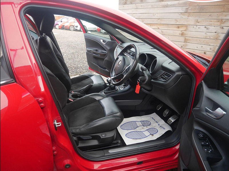 Alfa Romeo Giulietta 2.0 JTDM-2 QV Line Hatchback 5dr Diesel Manual Euro 5 (s/s) (150 bhp) 5dr Manual 2026