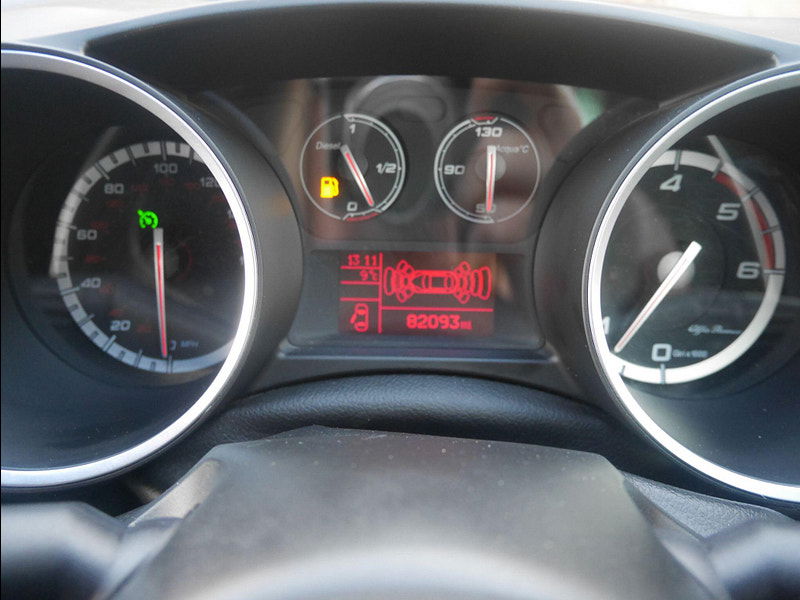 Alfa Romeo Giulietta 2.0 JTDM-2 QV Line Hatchback 5dr Diesel Manual Euro 5 (s/s) (150 bhp) 5dr Manual 2026