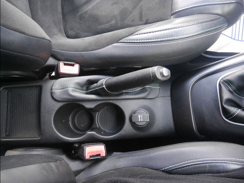 Alfa Romeo Giulietta 2.0 JTDM-2 QV Line Hatchback 5dr Diesel Manual Euro 5 (s/s) (150 bhp) 5dr Manual 2026