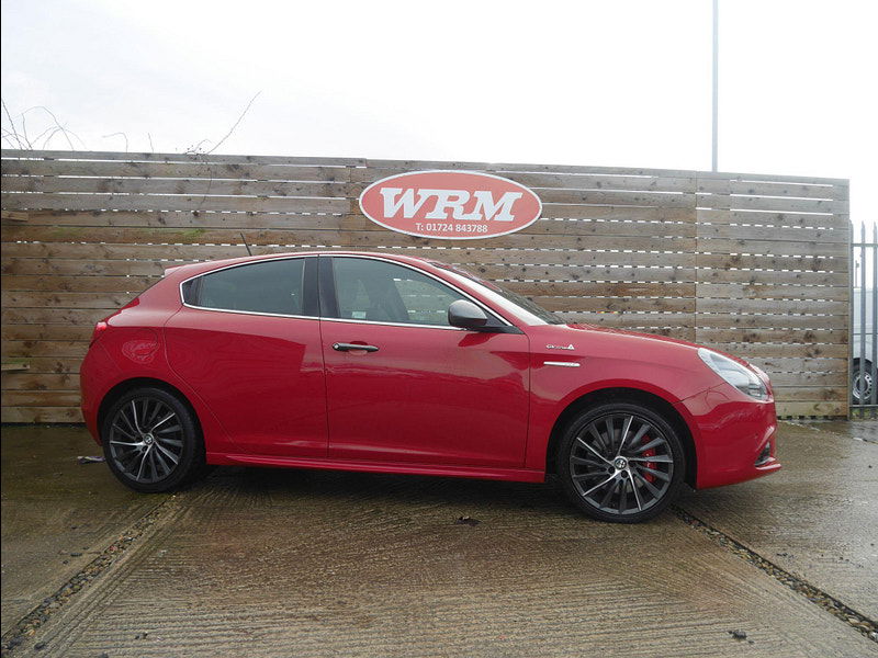 Alfa Romeo Giulietta 2.0 JTDM-2 QV Line Hatchback 5dr Diesel Manual Euro 5 (s/s) (150 bhp) 5dr Manual 2026