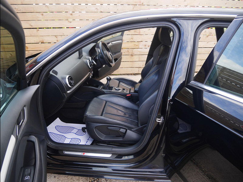 Audi A3 1.4 TFSI S line Sportback Euro 6 (s/s) 5dr (Nav) 5dr Manual 2025