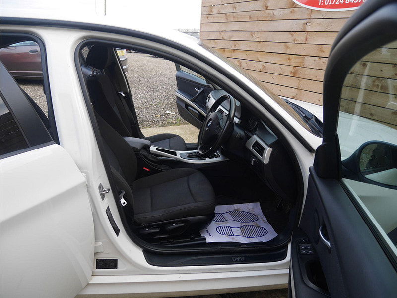 BMW 3 Series 2.0 318i SE Steptronic Euro 5 4dr 4dr Automatic 2025