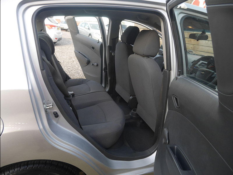 Chevrolet Spark 1.0i + Hatchback 5dr Petrol Manual Euro 5 (No a/c) (68 ps) 5dr Manual 2025