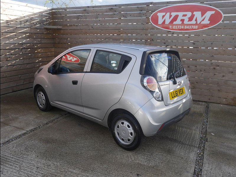 Chevrolet Spark 1.0i + Hatchback 5dr Petrol Manual Euro 5 (No a/c) (68 ps) 5dr Manual 2025