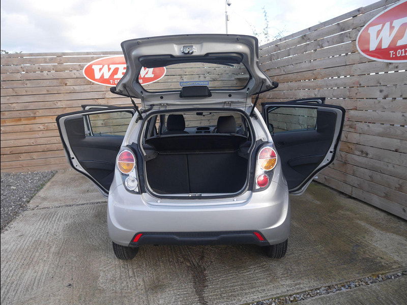Chevrolet Spark 1.0i + Hatchback 5dr Petrol Manual Euro 5 (No a/c) (68 ps) 5dr Manual 2025