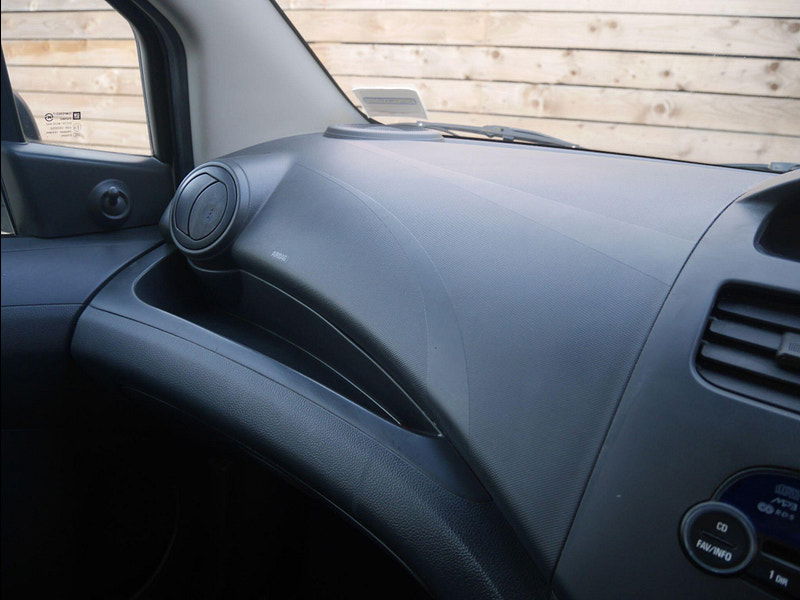 Chevrolet Spark 1.0i + Hatchback 5dr Petrol Manual Euro 5 (No a/c) (68 ps) 5dr Manual 2025