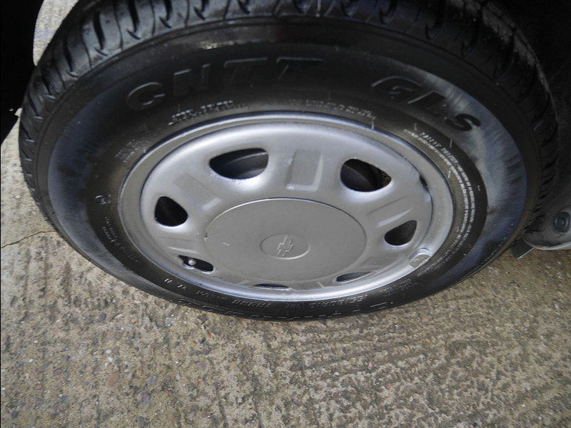 Chevrolet Spark 1.0i + Hatchback 5dr Petrol Manual Euro 5 (No a/c) (68 ps) 5dr Manual 2025