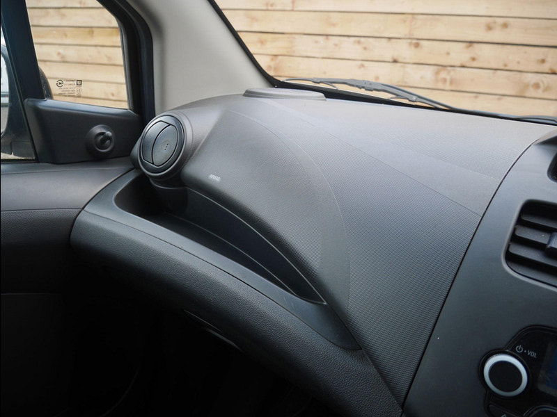 Chevrolet Spark 1.0i LS Euro 5 5dr (Non a/c) 5dr Manual 2025