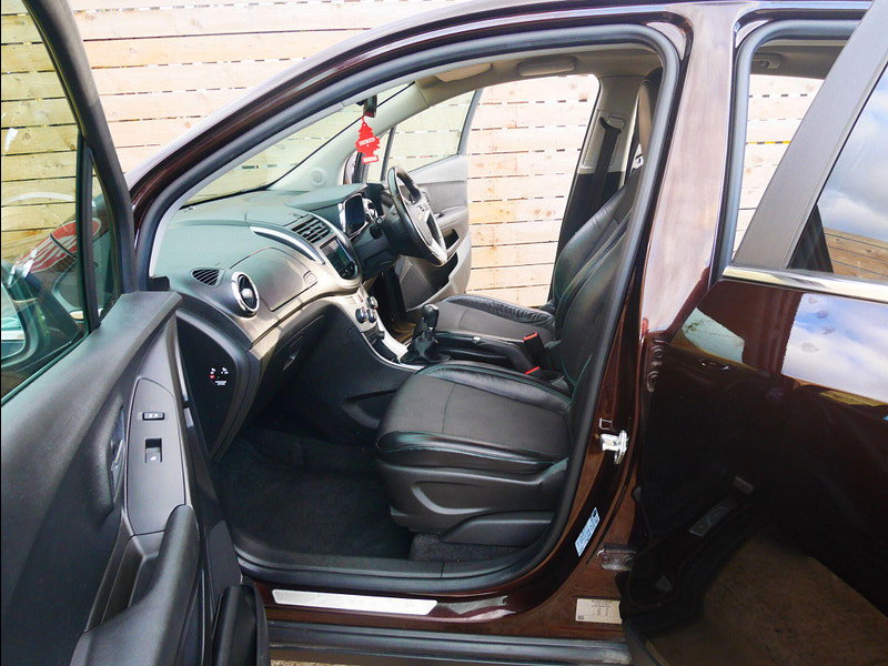 Chevrolet Trax 1.6 LT SUV 5dr Petrol Manual Euro 5 (s/s) (115 ps) 5dr Manual 2026