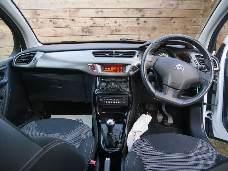 Citroen C3 1.2 VTi Selection Hatchback 5dr Petrol Manual Euro 5 (82 ps) 5dr Manual 2026