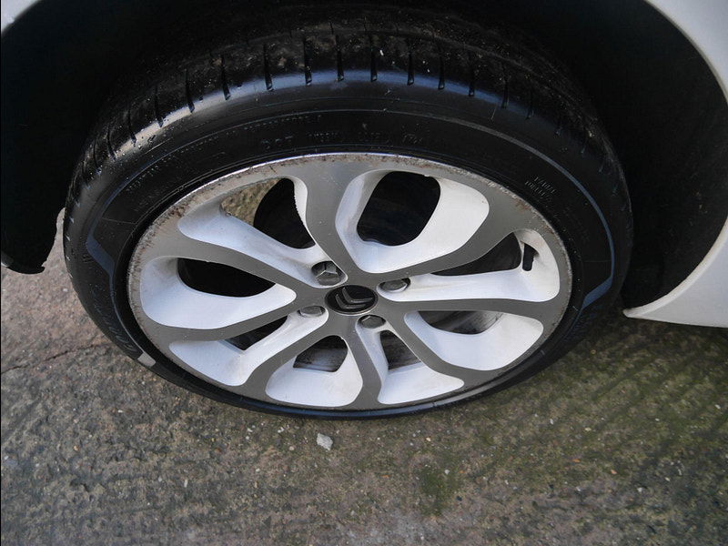 Citroen C3 1.2 VTi Selection Hatchback 5dr Petrol Manual Euro 5 (82 ps) 5dr Manual 2026