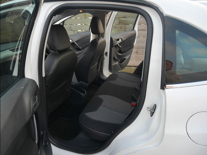 Citroen C3 1.2 VTi Selection Hatchback 5dr Petrol Manual Euro 5 (82 ps) 5dr Manual 2026