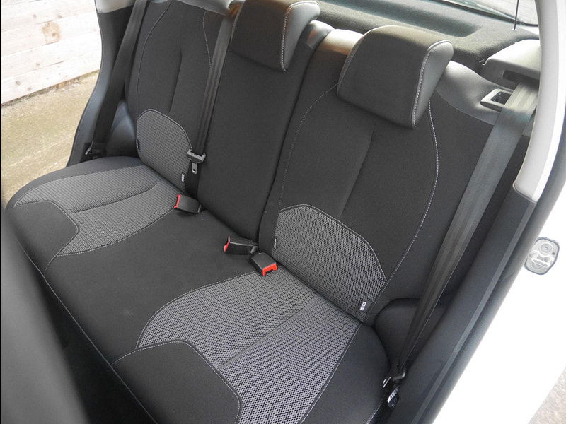 Citroen C3 1.2 VTi Selection Hatchback 5dr Petrol Manual Euro 5 (82 ps) 5dr Manual 2026