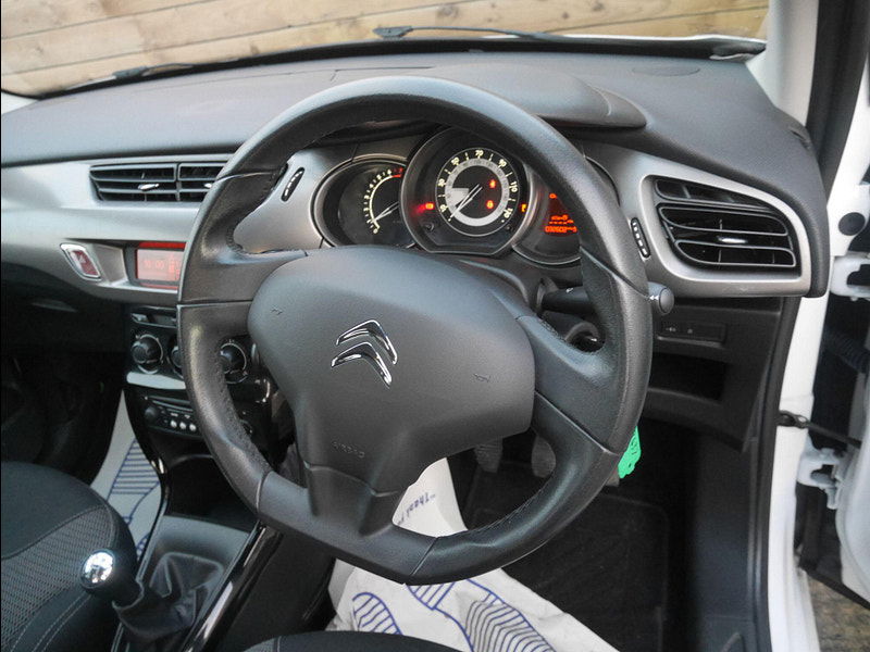 Citroen C3 1.2 VTi Selection Hatchback 5dr Petrol Manual Euro 5 (82 ps) 5dr Manual 2026