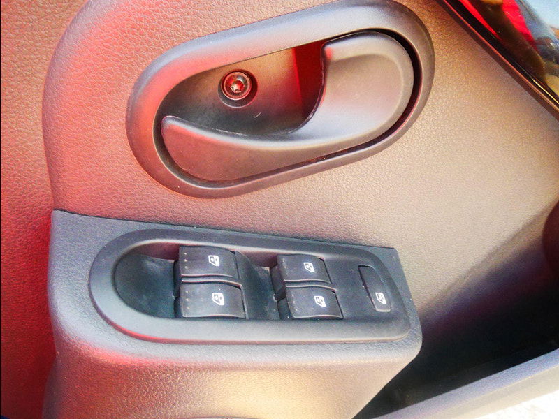 Dacia Duster 1.5 dCi Laureate Euro 5 5dr 5dr Manual 2025