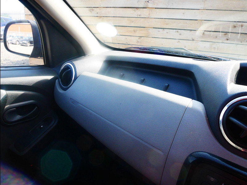 Dacia Duster 1.5 dCi Laureate Euro 5 5dr 5dr Manual 2025