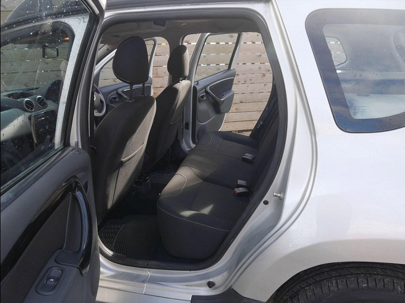 Dacia Duster 1.5 dCi Laureate SUV 5dr Diesel Manual 4WD Euro 5 (110 ps) 5dr Manual 2026