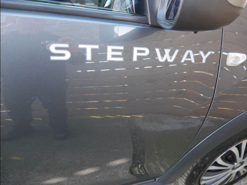 Dacia Logan MCV Stepway 1.5 dCi SE Summit Estate 5dr Diesel Manual Euro 6 (s/s) (90 ps) 5dr Manual 2026