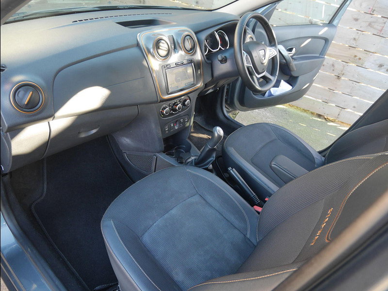 Dacia Logan MCV Stepway 1.5 dCi SE Summit Estate 5dr Diesel Manual Euro 6 (s/s) (90 ps) 5dr Manual 2026