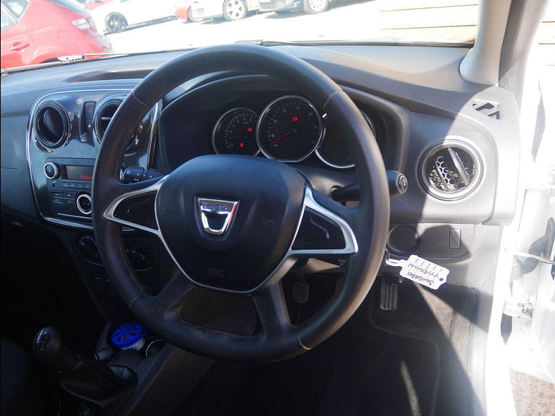 Dacia Sandero 1.0 SCe Ambiance Euro 6 5dr 5dr Manual 2025