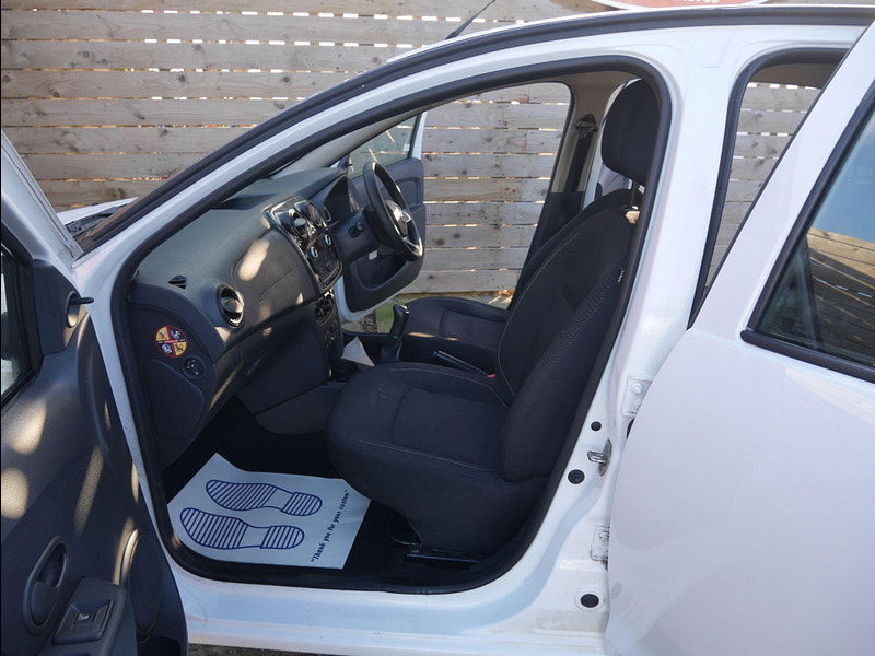 Dacia Sandero 1.0 SCe Ambiance Hatchback 5dr Petrol Manual Euro 6 (75 ps) 5dr Manual 2025